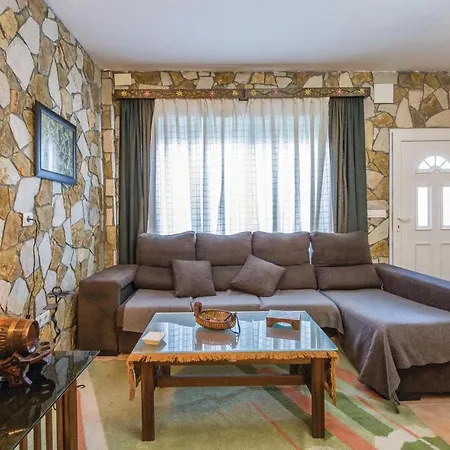 2 Bedroom In Puig Ventos Mont Barbat